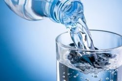 Стакан воды при запоре